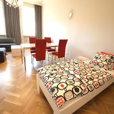 Happyestate Ul Rynek Old Town Apartment Вроцлав Екстериор снимка